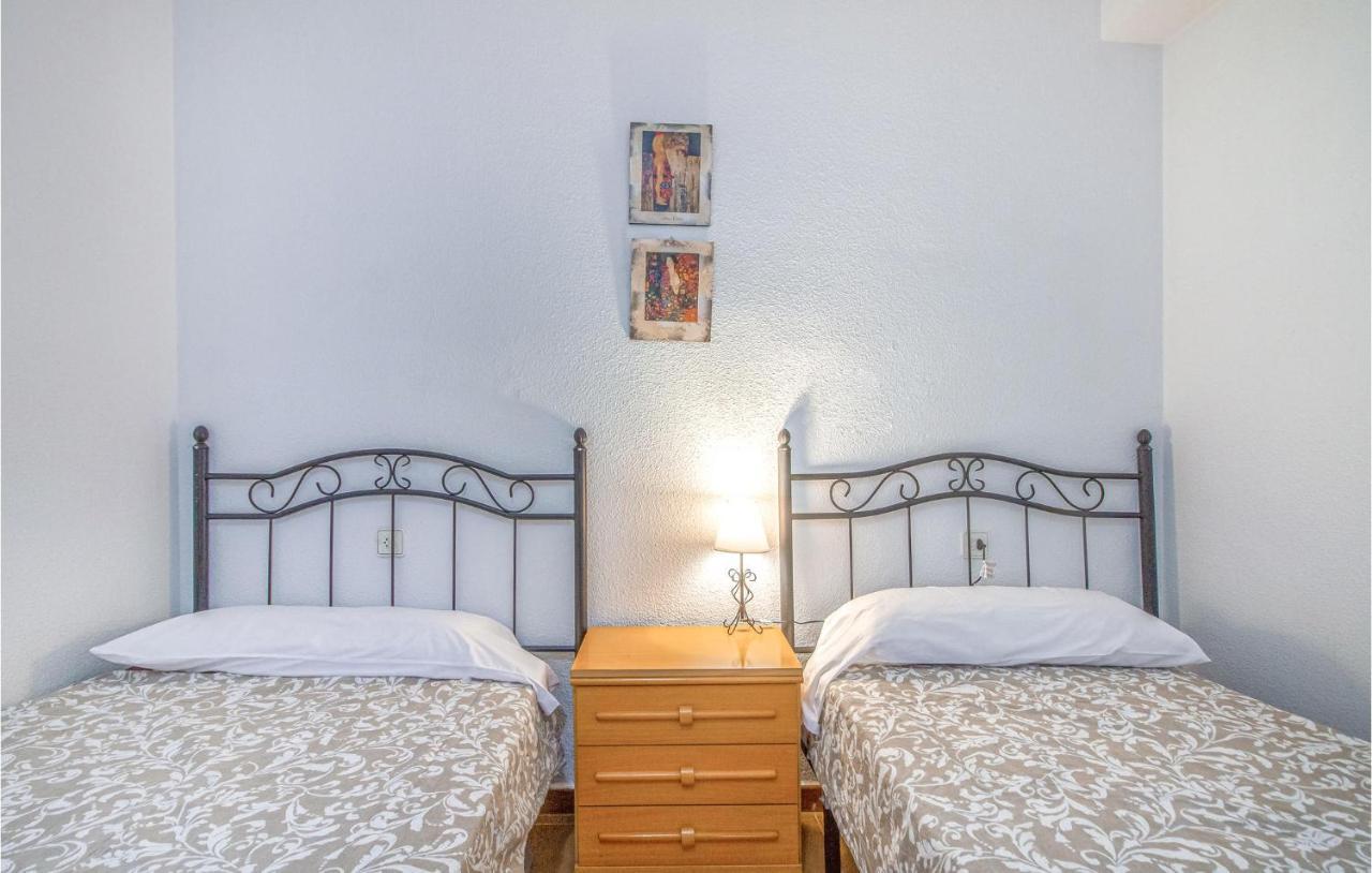 1 Bedroom Nice Apartment In سانتا بولا المظهر الخارجي الصورة